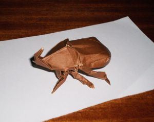 nosorožtek, z origami papiera 15x15cm
